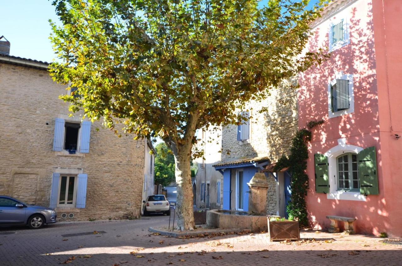 Les Chambres Du Vieux Bistrot Cabrieres-d'Avignon Bagian luar foto