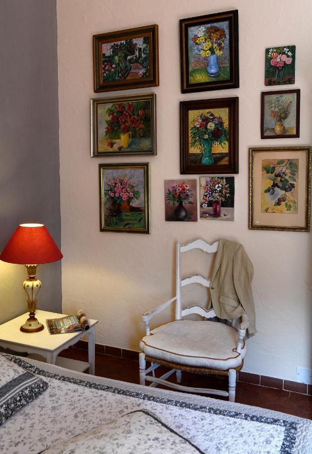Les Chambres Du Vieux Bistrot Cabrieres-d'Avignon Bagian luar foto