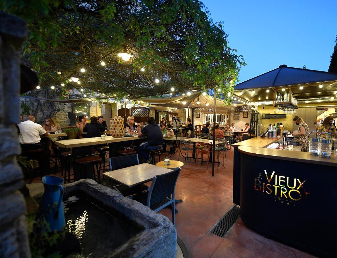 Les Chambres Du Vieux Bistrot Cabrieres-d'Avignon Bagian luar foto